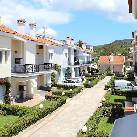 Just 20 Meters From The Торони