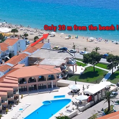 Just 20 Meters From The Apartment Toroni